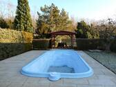 Pool und Pavillon kl.JPG - 