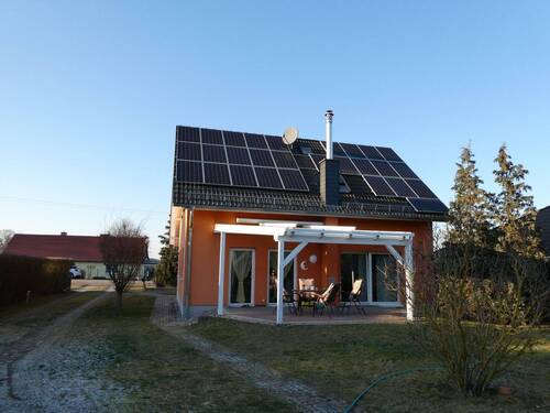 Rückansicht.JPG - 4 Zimmer Einfamilienhaus zum Kaufen in Podelzig