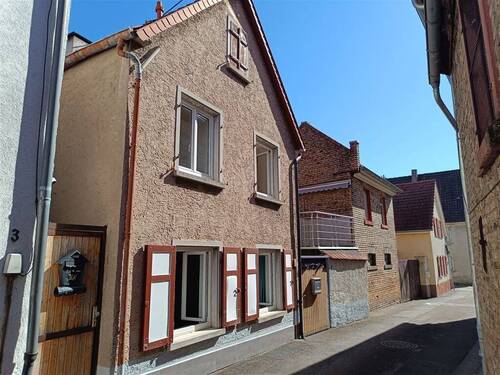 Straßenseite - 5 Zimmer Einfamilienhaus zum Kaufen in Guntersblum