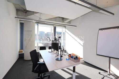 M2470 Büro 4 - 