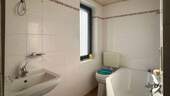 Badezimmer mit Wanne - 