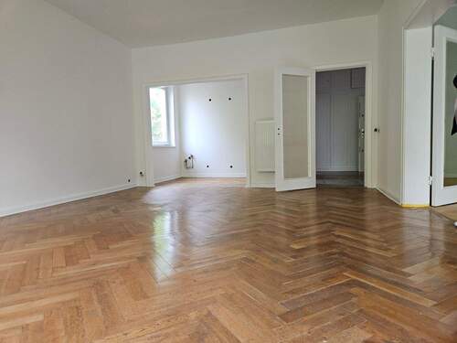 Wohnzimmer mit Küchenecke.jpg - 
