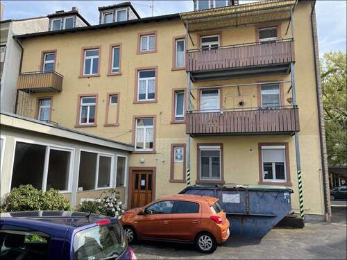 Ansicht Hof - Mehrfamilienhaus, Wohnhaus in Aschaffenburg