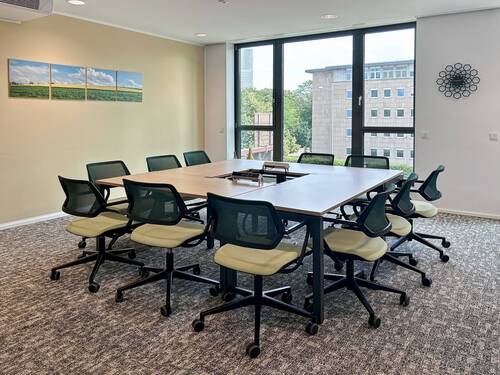 Regus_Colonius Carré_Germany_Centre 5194_Meeting R - Privater Büroraum für 4 Personen in Regus Colonius Carré