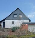 Titelfoto - Einfamilienhaus mit Ausbaupotenzial