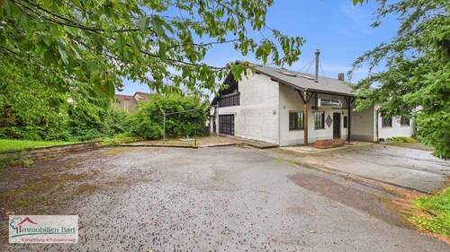 seitl. Straßenansicht - 