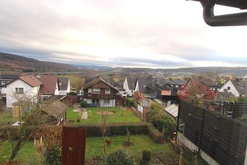Ausblick.JPG - 3 Zimmer Wohnung in ruhiger Lage mit traumhaftem Blick über das Ruhrtal!
