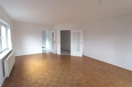 Wohnzimmer (1).JPG - 3 Zimmer Etagenwohnung in Arnsberg