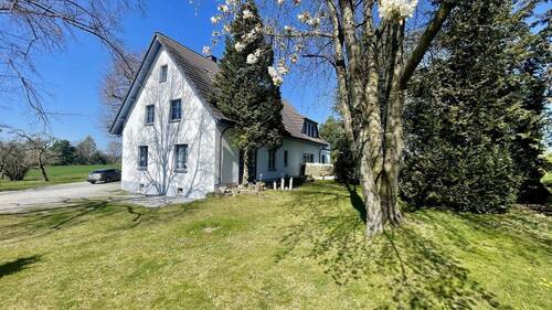 Terrassen im EG - Selbst nutzen oder investieren - 440.000,00 EUR Kaufpreis, ca.  236,00 m² Wohnfläche