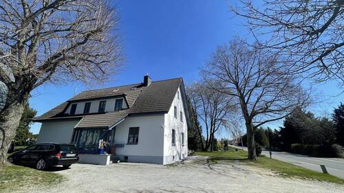 Außenansicht - 1 Zimmer Mehrfamilienhaus, Wohnhaus in Ohorn