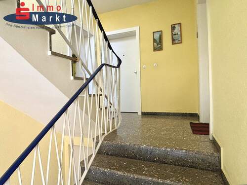 Treppenhaus - Etagenwohnung mit 72,00 m&sup2; in Minden zum Kaufen