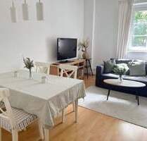 FREIE, TOLLE, HELLE GEMÜTLICHE, WGH. M. GR. EBK UND BALKON IN GRÜNLAGE U. 10 MIN. FUSSWEG Z. TEMPELH. FELD - Berlin Tempelhof