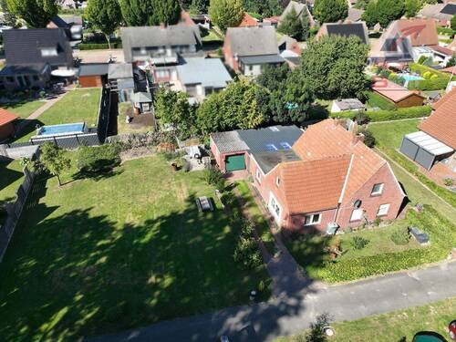 Grundstück - Einfamilienhaus mit 122,00 m&sup2; in Weener / Diele zum Kaufen