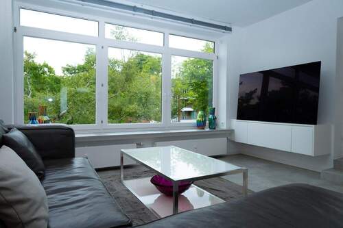 Grüne Aussicht mit Blick in die Baumkronen - Etagenwohnung mit 144,00 m&sup2; in Bochum zum Kaufen