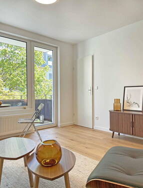 Wohnzimmer - 1 Zimmer Etagenwohnung zum Kaufen in Berlin