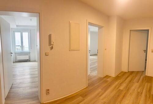 Flur - Schöne Wohnung direkt im Zentrum