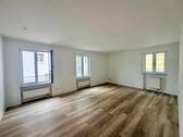 Wohnzimmer - 2 Zimmer Etagenwohnung zur Miete in Auerbach