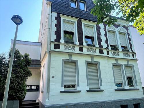 Frontansicht - Mehrfamilienhaus, Wohnhaus in Solingen zum Kaufen