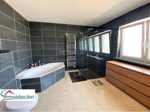 Badezimmer im EG - 