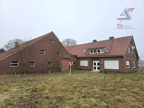 Straßenansicht - Bauernhaus, Landhaus mit 190,00 m&sup2; in Uplengen / Neufirrel zum Kaufen