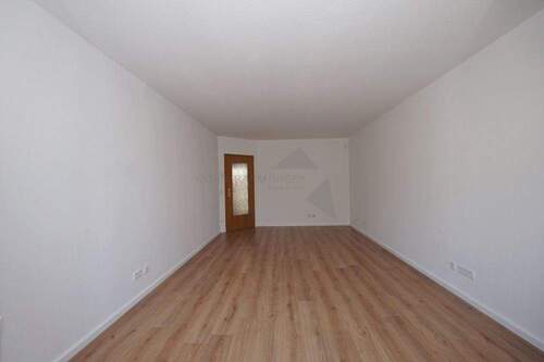 Wohnzimmer - Etagenwohnung mit 62,30 m&sup2; in Zwickau / Schedewitz zur Miete