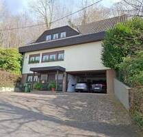 Hier macht es Spaß zu wohnen! Freistehendes Einfamilienhaus in Ortenberg mit extra Bauplatz in 30 Zone. Provisionsfrei von privat.