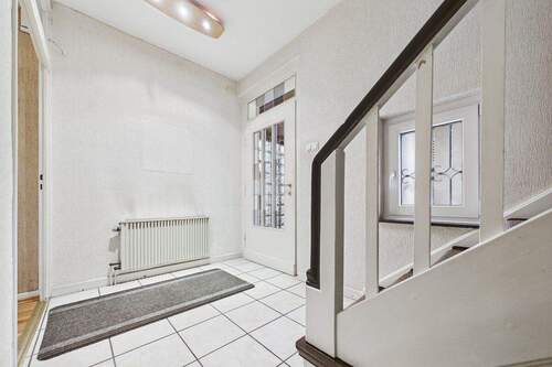 CAM03586G0-PR0063-STILL009 - 