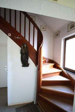 Treppe im Wohnhaus - Einfamilienhaus in Meißner