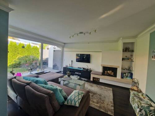 Wohnzimmer mit Kamin - 