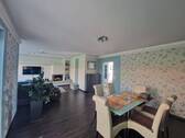 Wohn- u. Esszimmer - 