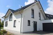 Hausansicht - 4 Zimmer Einfamilienhaus zum Kaufen in Leipzig