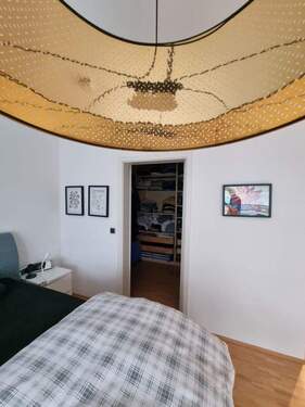 Schlafzimmer mit Ankleide - 