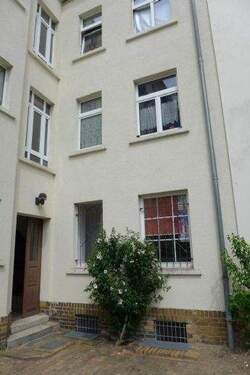 Hofansicht Gebäude - 2 Zimmer Etagenwohnung zur Miete in Leipzig