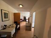 Blich von Flur zum Wohnzimmer - 