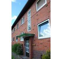 Renovierte Zwei-Zimmer-Dachgeschosswohnung in Fachhochschulnähe! - Wilhelmshaven Siebethsburg