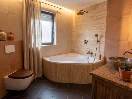 Bad Staging - 