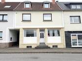 Außenansicht - Alle Möglichkeiten stehen offen! Einfamilienhaus mit Gewerbeeinheit, großer Terrasse und Werkstatt!