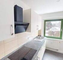 Erdgeschosswohnung mit Einbauküche in ruhiger Wohnlage - Chemnitz Schönau