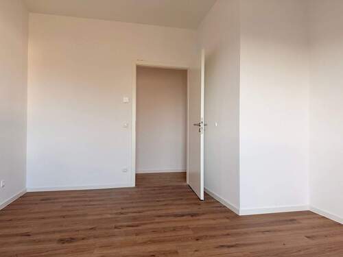 Zimmer 3 - 