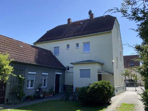 Bild2 - 9 Zimmer Einfamilienhaus zum Kaufen in Riesa