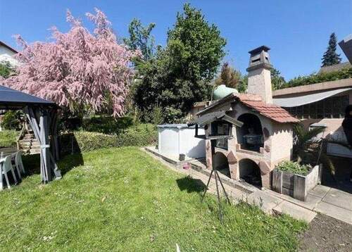 Pizzaofen und Grillhäuschen - 