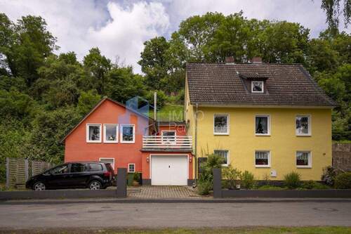 Bild 2 - 7 Zimmer Einfamilienhaus zum Kaufen in Trendelburg