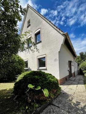 Vorderhaus_Außenansicht Eingang - 1 Zimmer Mehrfamilienhaus, Wohnhaus zum Kaufen in Sinzig
