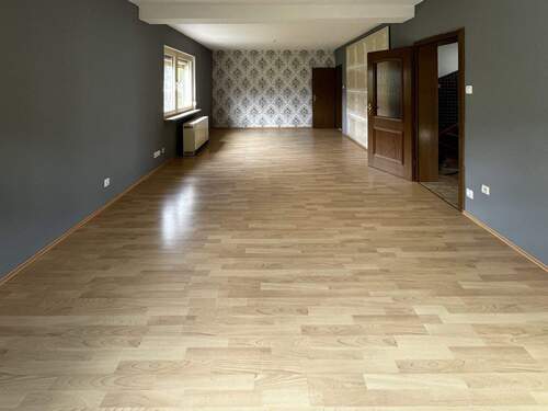 Vorderhaus_Wohn-/Esszimmer - 