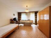Schlafzimmer 3 OG - 
