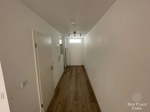 Flur - Etagenwohnung mit 32,00 m² in München zum Kaufen