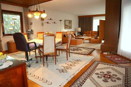 Großes Wohn- / Esszimmer - 