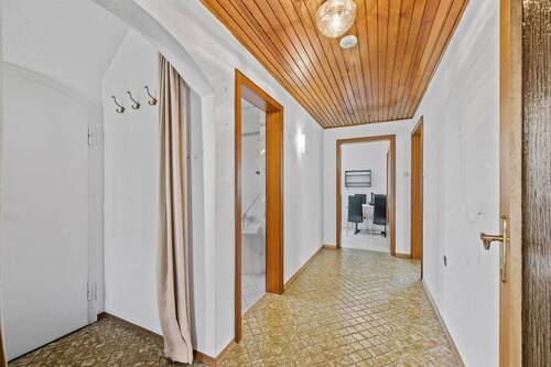 Flur EG - Einfamilienhaus mit 100,00 m&sup2; in Dachau zum Kaufen