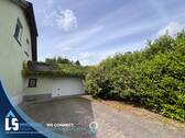 Carport - Einfamilienhaus mit 142,10 m&sup2; in Stendal zum Kaufen