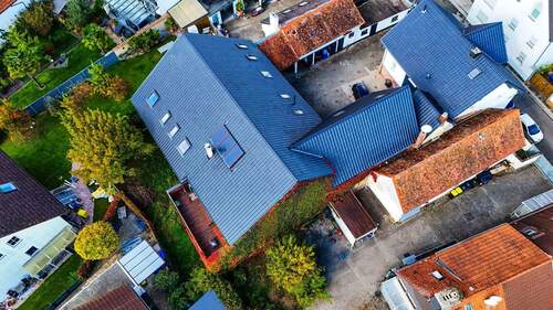 DJI_20251014134640_0013_D - Luxuswohnung, Einfamilienhaus und 2 Zimmerwohnung -modern renoviert und kernsaniert - Neuwertig !